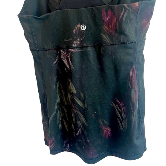 LULULEMON 6 Scoop Neck Tank MIDNIGHT IRIS Black Floral Top Racerback Size 6 - Picture 5 of 8